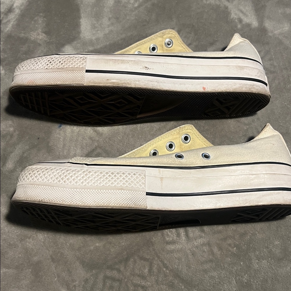 Classic Cream Canvas Platform Chuck Taylor All Stars. No laces. Used condition. - Picture 7 of 9